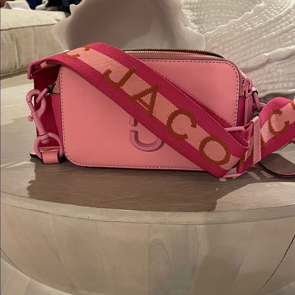 Marc Jacobs Vibrant Pink Crossbody Bag - Picture 2 of 2